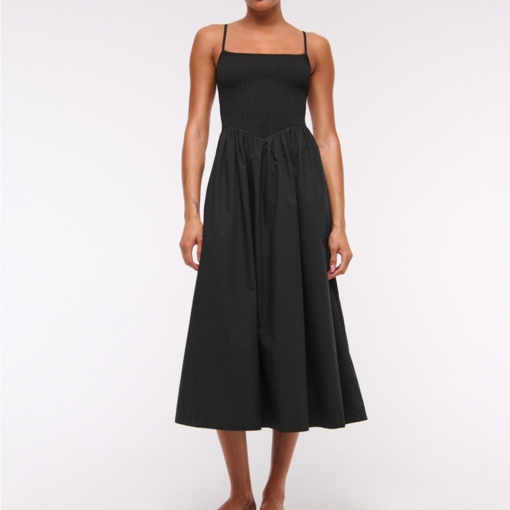 Abercrombie & Fitch Dipped Waist Smocked Midi Dress